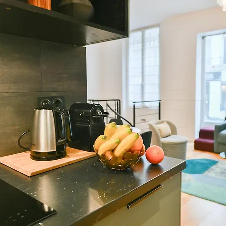 Appartement Le Marais Pl De La Bastille 3bd 3bth For 10 Guests Paris