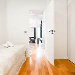 Le Marais Pl De La Bastille 3bd 3bth For 10 Guests