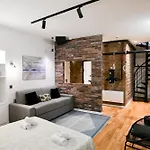 Lägenhet Le Marais Pl De La Bastille 3bd 3bth For 10 Guests Paris