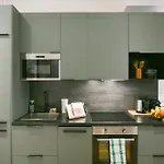 Le Marais Pl De La Bastille 3bd 3bth For 10 Guests