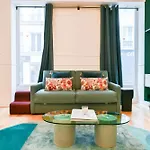 Le Marais Pl De La Bastille 3bd 3bth For 10 Guests