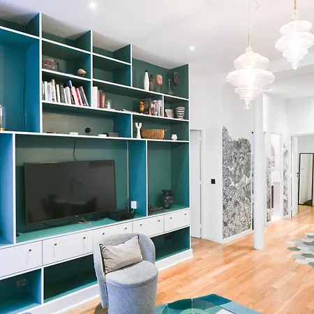 Lejlighed Le Marais Pl De La Bastille 3bd 3bth For 10 Guests