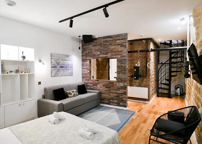 Apartment Le Marais Pl De La Bastille 3bd 3bth For 10 Guests Paris