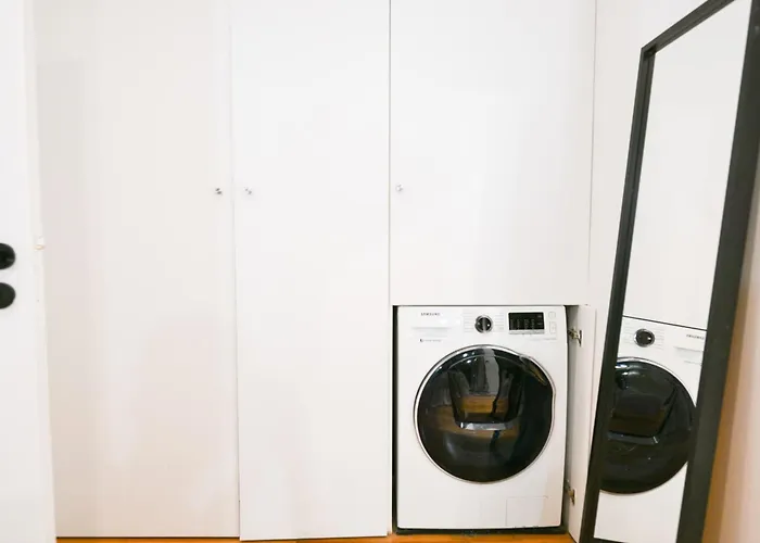 Apartment Le Marais Pl De La Bastille 3bd 3bth For 10 Guests Paris