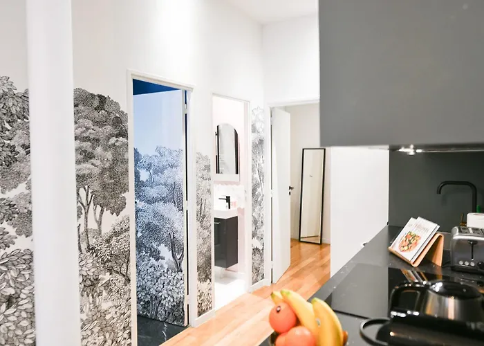 Apartment Le Marais Pl De La Bastille 3bd 3bth For 10 Guests Paris