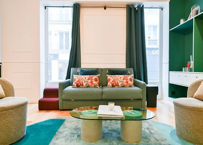 Le Marais Pl De La Bastille 3bd 3bth For 10 Guests